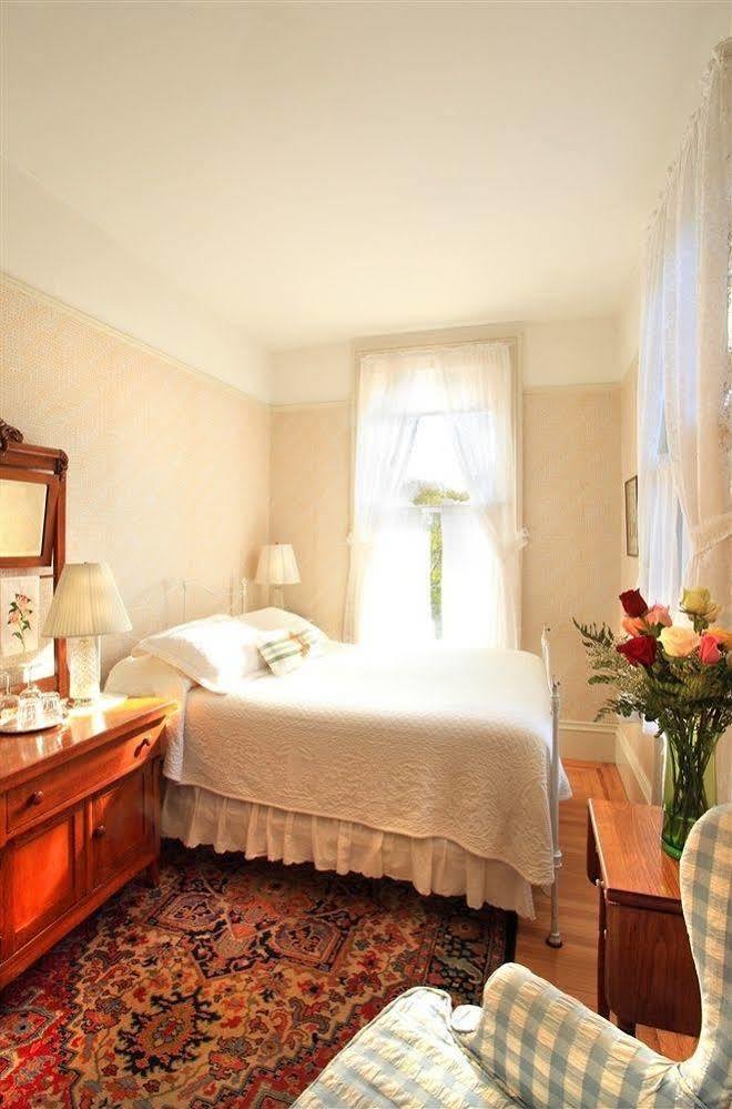 Camellia Inn Гілдсбурґ Екстер'єр фото