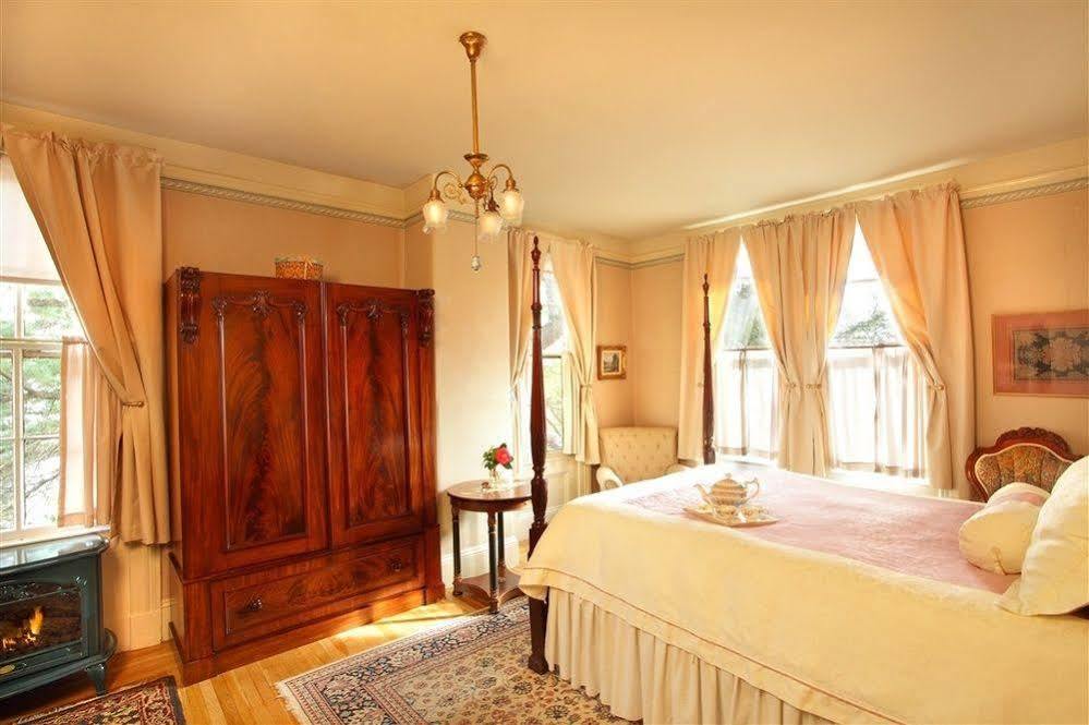 Camellia Inn Гілдсбурґ Екстер'єр фото